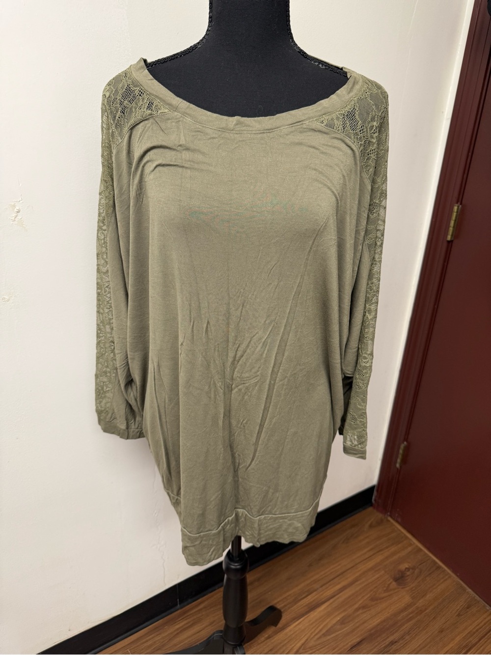 Torrid Women's Olive Lace-Sleeve Pullover Top Size 3